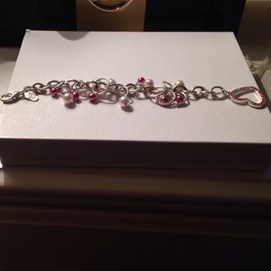 Silver/pearl bracelet